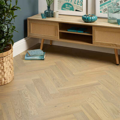 Lusso Carrara Herringbone Silver Grey Brushed & Lacquered Engineered Oak